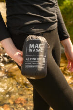 Brezrokavnik ženski MAC-IN-A-SAC Alpine Down Gilet Črn - slika 11